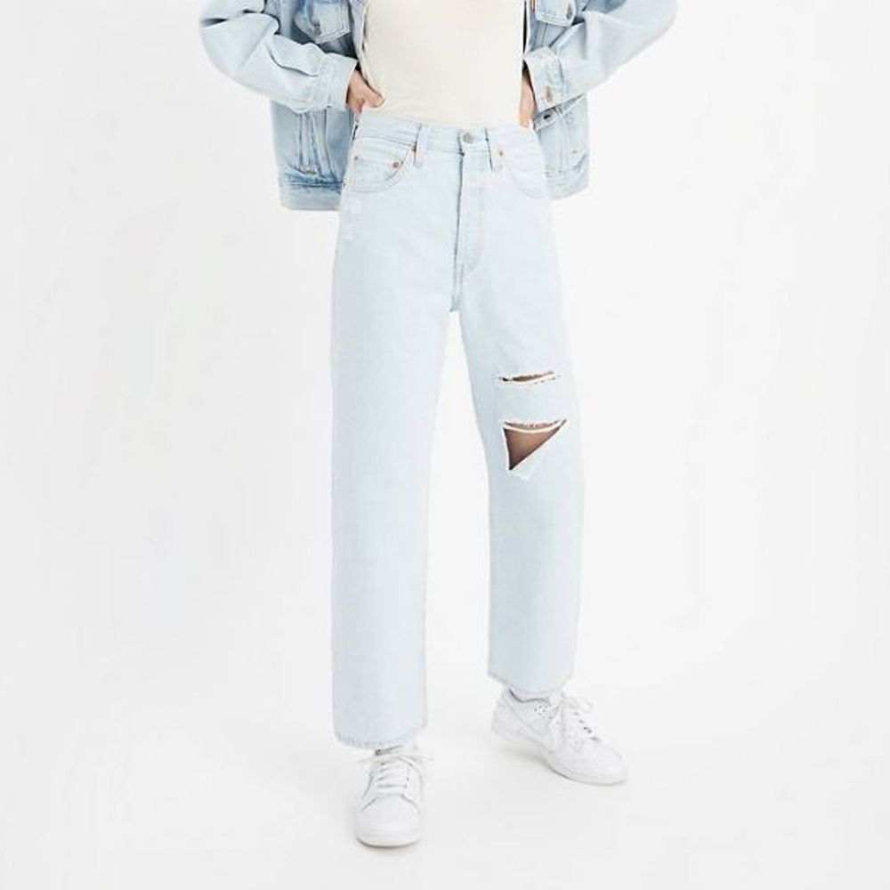 Levi’s Premium Ribcage Straight Ankle Light Wash High Rise Distressed Jeans
